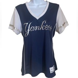 Majestic Fans Fashion- Women’s New York Yankees.